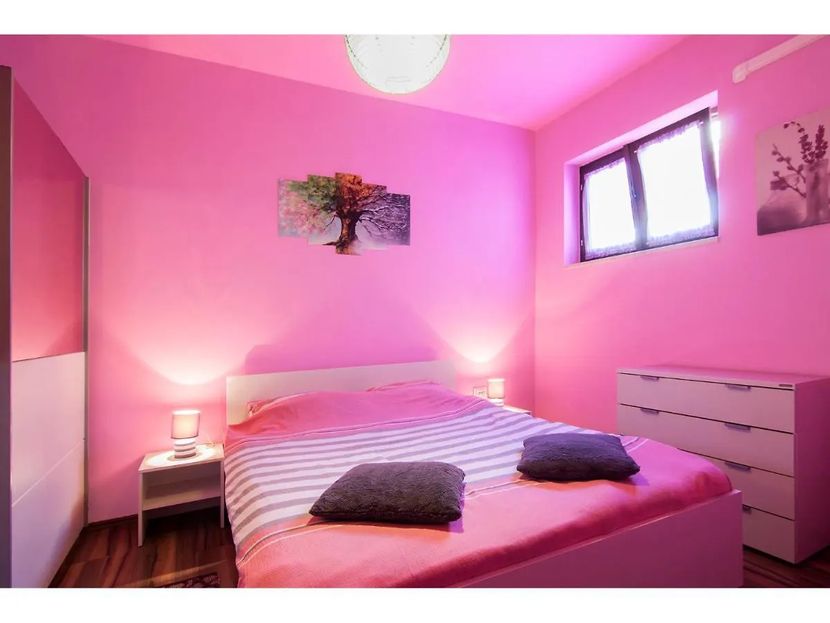 Anni Apartments Pula