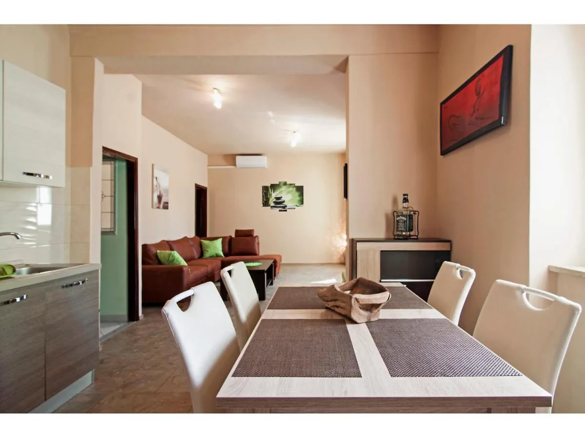 Anni Apartments Pula Chorwacja