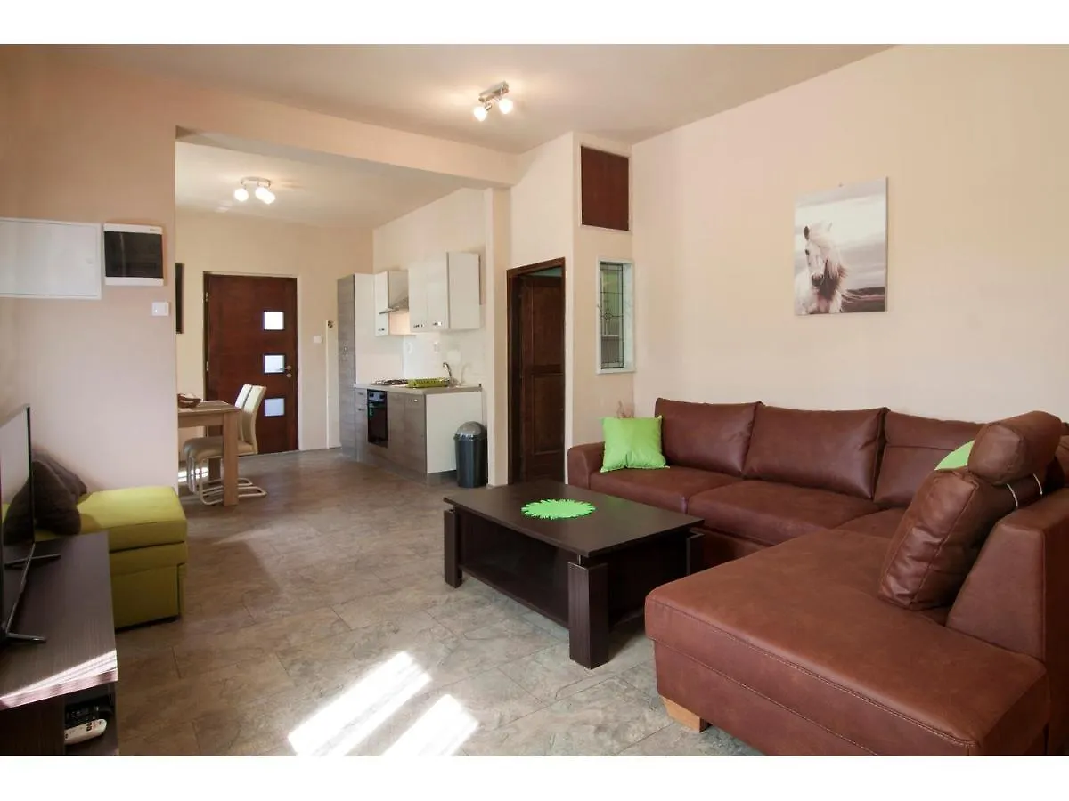 Anni Apartments Pula